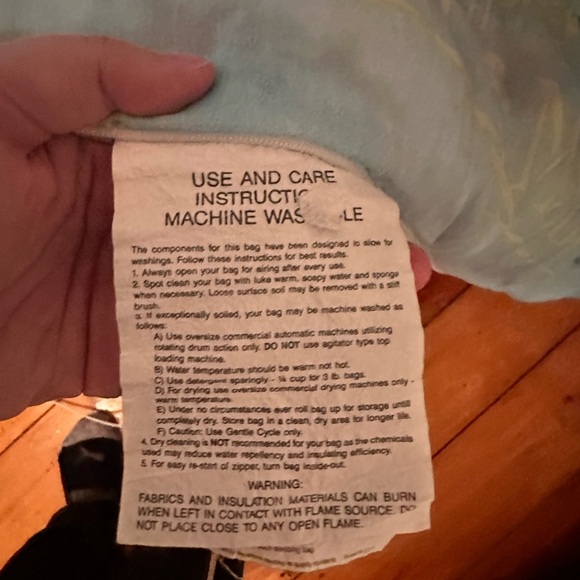 90s Little Mermaid Sleeping Bag - Picture 5 of 5